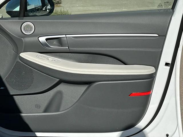 2026 Hyundai Sonata Hybrid Limited