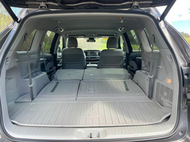 2017 Toyota Highlander LE Plus