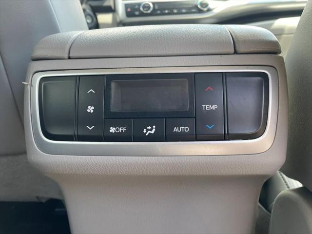 2017 Toyota Highlander LE Plus