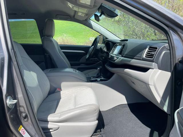 2017 Toyota Highlander LE Plus