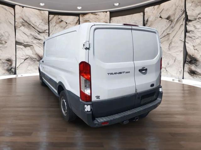 2018 Ford Transit w/Sliding Side Door w/RWB