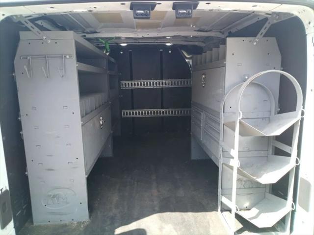 2018 Ford Transit w/Sliding Side Door w/RWB