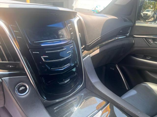 2018 Cadillac Escalade Platinum