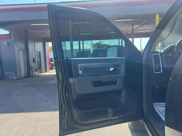 2017 Ram 1500 Lone Star Silver Crew Cab 4x2 57 Box