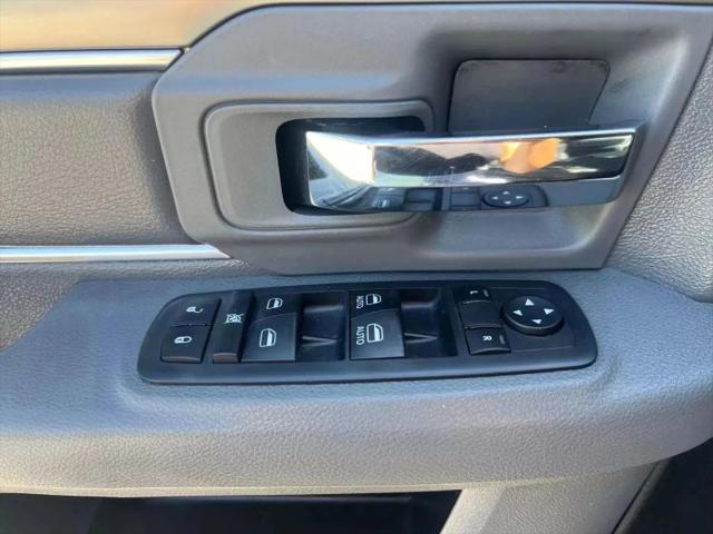 2017 Ram 1500 Lone Star Silver Crew Cab 4x2 57 Box