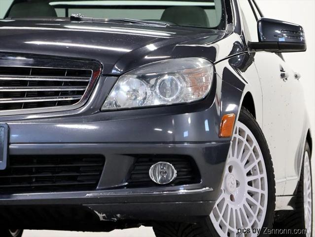 2011 Mercedes-Benz C-CLASS C 300 Luxury 4MATIC