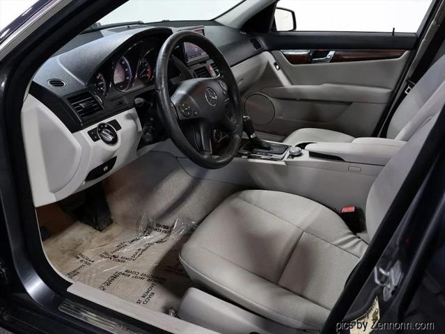 2011 Mercedes-Benz C-CLASS C 300 Luxury 4MATIC