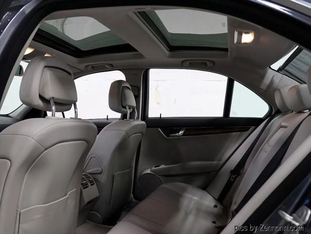 2011 Mercedes-Benz C-CLASS C 300 Luxury 4MATIC