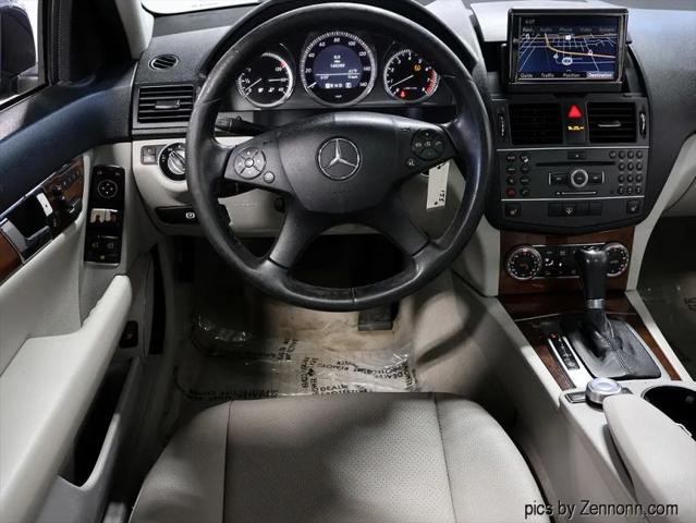 2011 Mercedes-Benz C-CLASS C 300 Luxury 4MATIC
