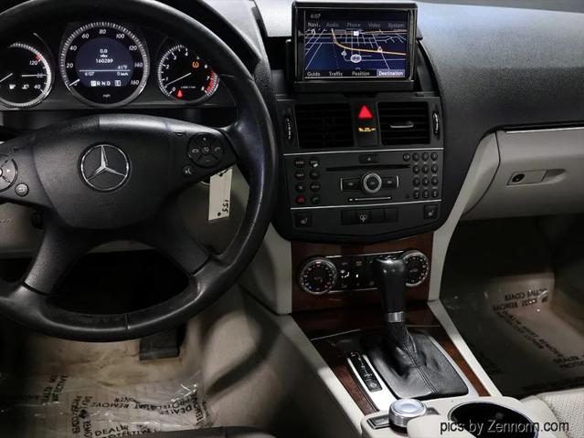 2011 Mercedes-Benz C-CLASS C 300 Luxury 4MATIC