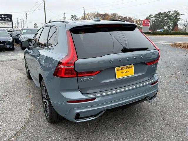 2023 Volvo XC60 B5 Plus Dark Theme