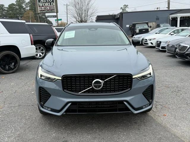 2023 Volvo XC60 B5 Plus Dark Theme