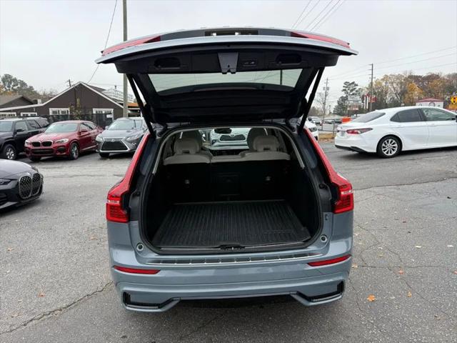2023 Volvo XC60 B5 Plus Dark Theme