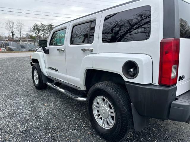 2008 HUMMER H3 Base