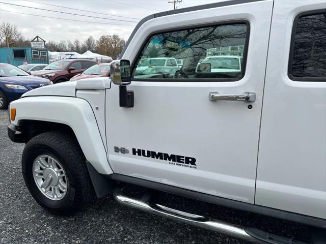 2008 HUMMER H3 Base