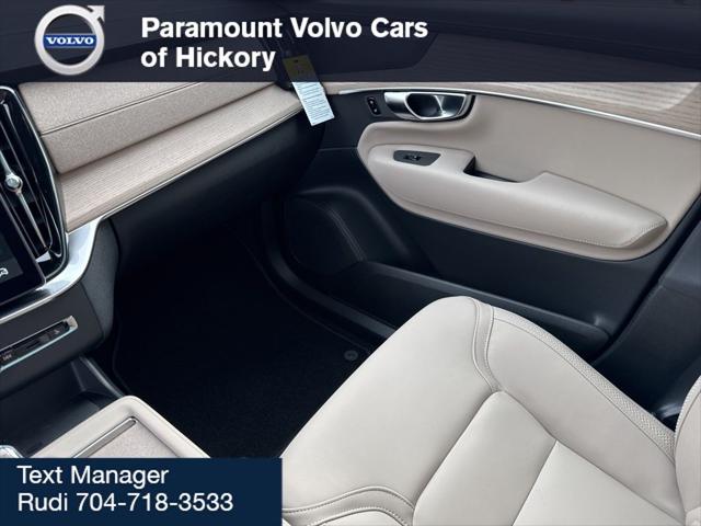 2026 Volvo XC90 Plus, B6 AWD Gas (mild hybrid), Gasoline, Bright, 7 Seats