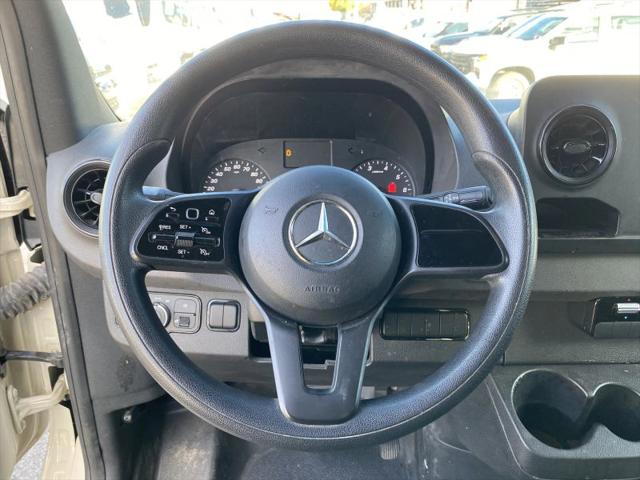 2022 Mercedes-Benz Sprinter 1500 Standard Roof I4