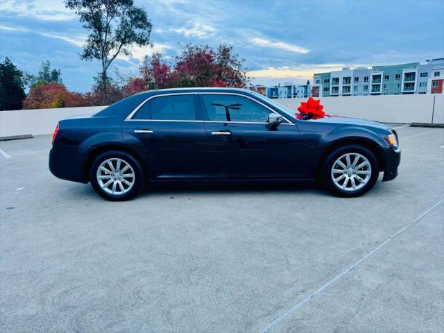 2012 Chrysler 300 Limited