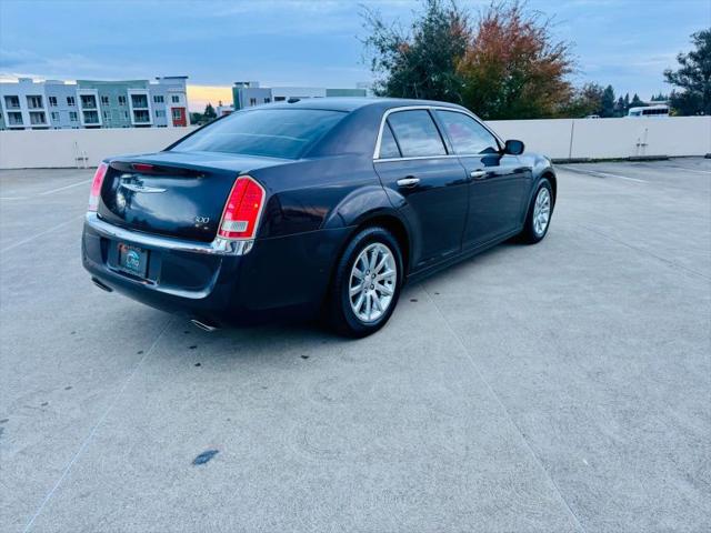 2012 Chrysler 300 Limited