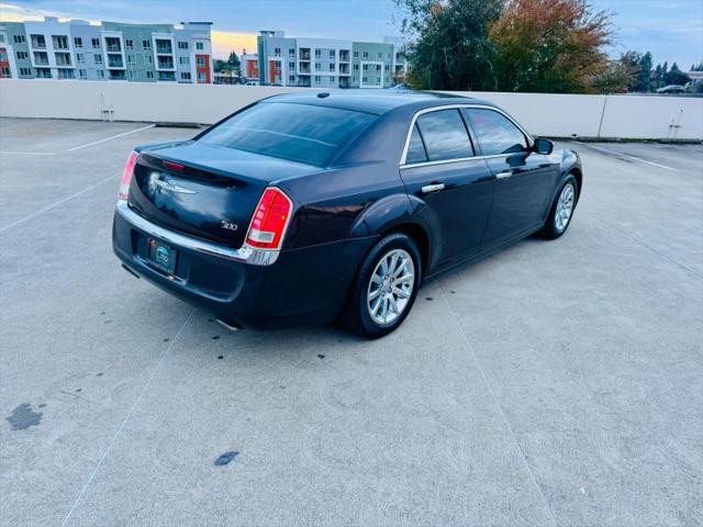 2012 Chrysler 300 Limited