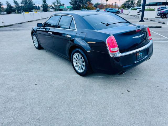 2012 Chrysler 300 Limited