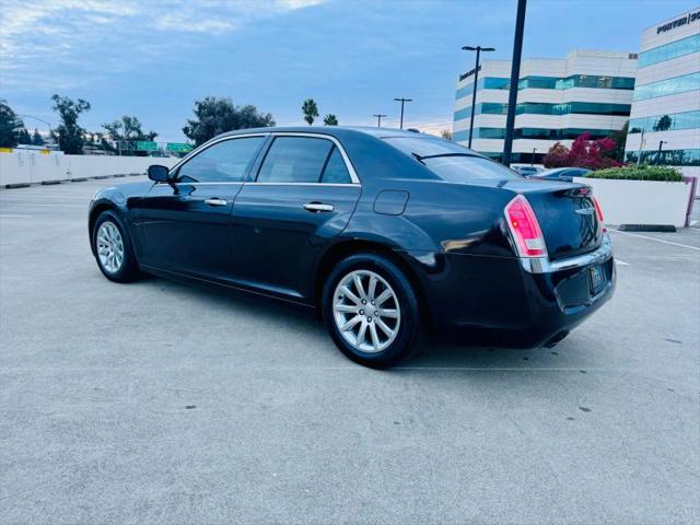 2012 Chrysler 300 Limited