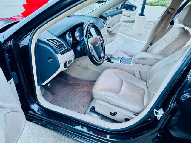 2012 Chrysler 300 Limited
