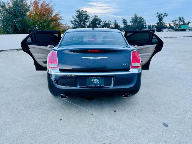 2012 Chrysler 300 Limited