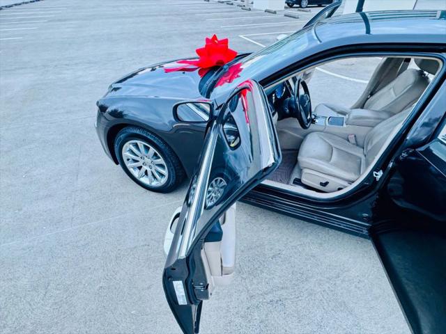 2012 Chrysler 300 Limited