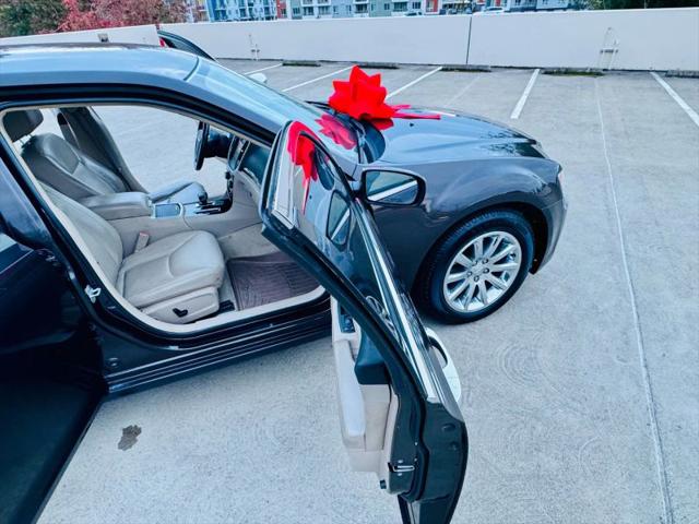 2012 Chrysler 300 Limited
