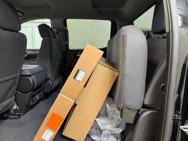 2026 GMC Sierra 1500 Crew Cab, Standard Bed, SLE, 4WD