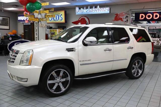 2007 Cadillac Escalade Standard