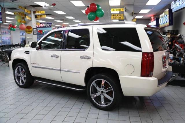 2007 Cadillac Escalade Standard