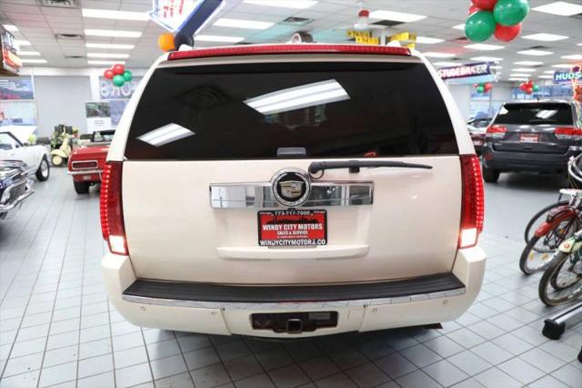 2007 Cadillac Escalade Standard