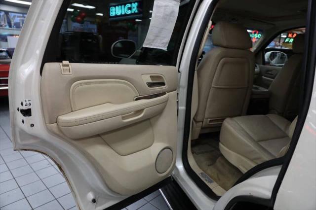 2007 Cadillac Escalade Standard