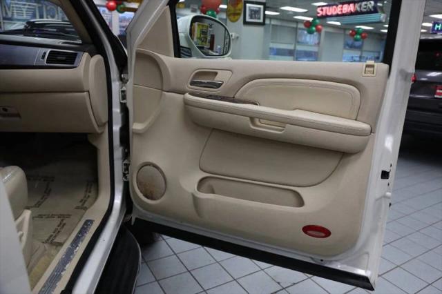 2007 Cadillac Escalade Standard