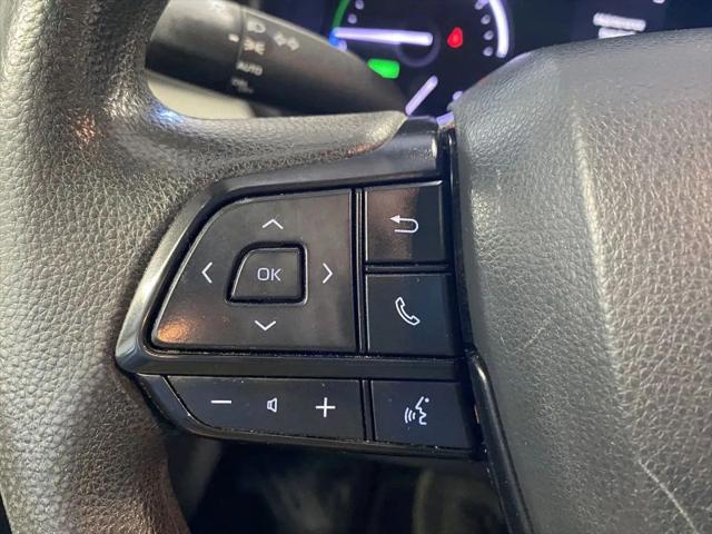 2023 Toyota Sienna LE