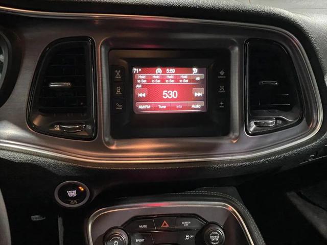 2017 Dodge Challenger SXT