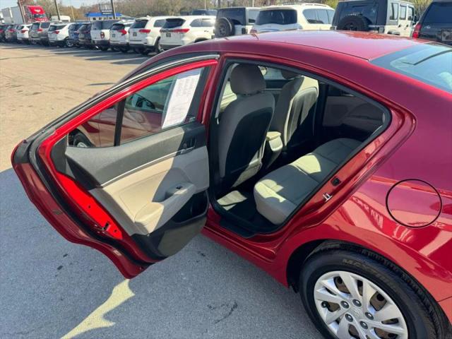 2018 Hyundai Elantra SE