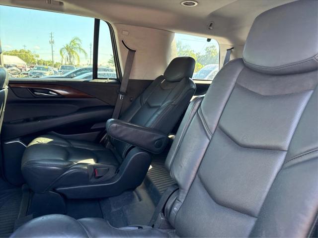 2020 Cadillac Escalade 4WD Luxury