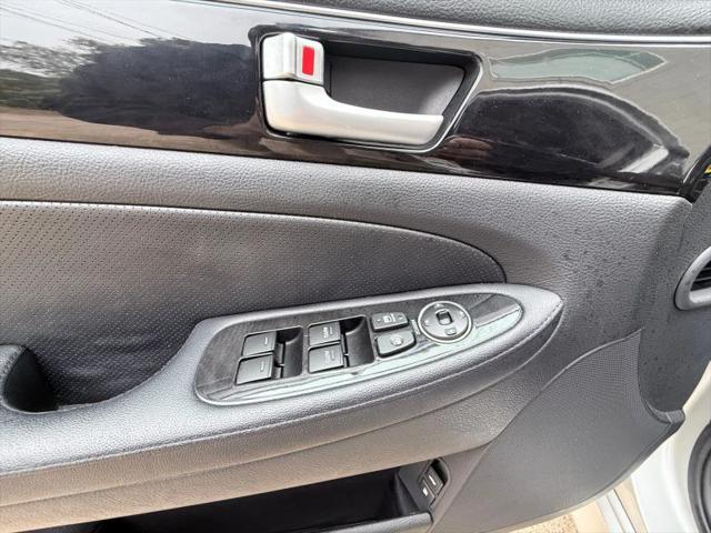 2012 Hyundai Genesis 3.8