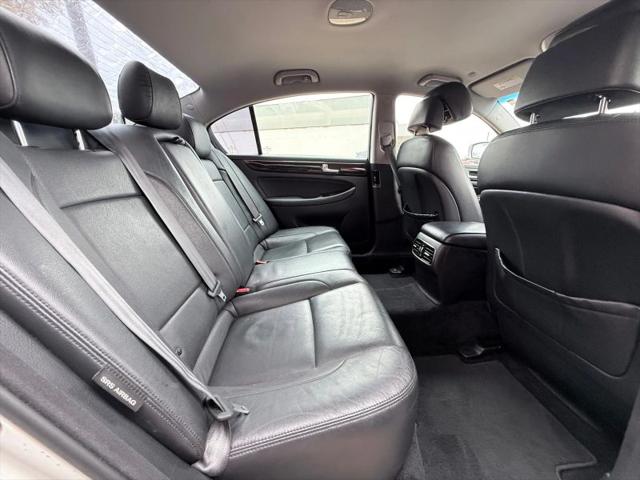 2012 Hyundai Genesis 3.8