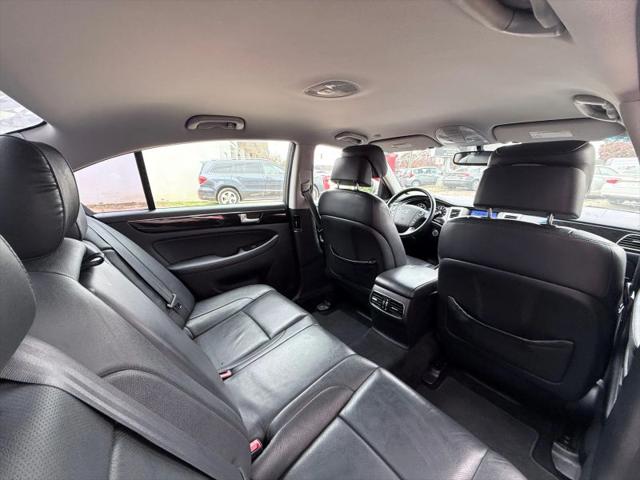 2012 Hyundai Genesis 3.8