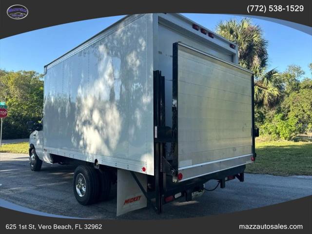 2013 Ford E-450 Cutaway Base