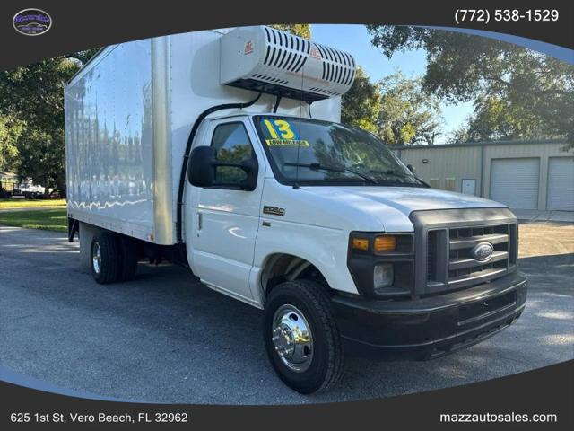 2013 Ford E-450 Cutaway Base