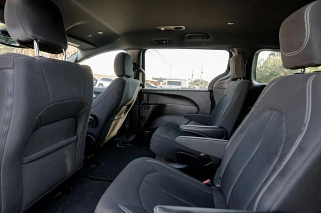 2024 Chrysler Pacifica Touring