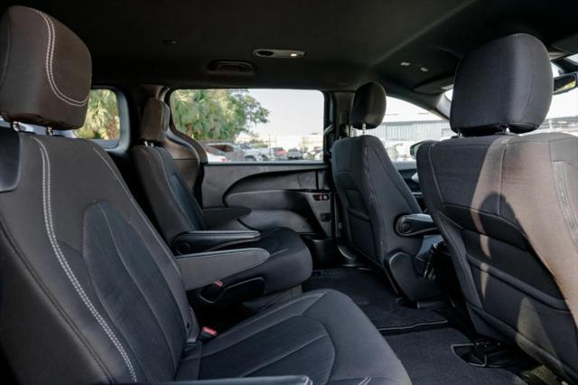 2024 Chrysler Pacifica Touring