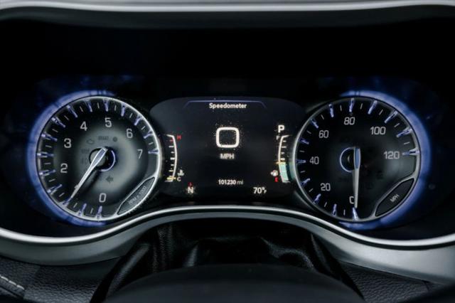 2024 Chrysler Pacifica Touring