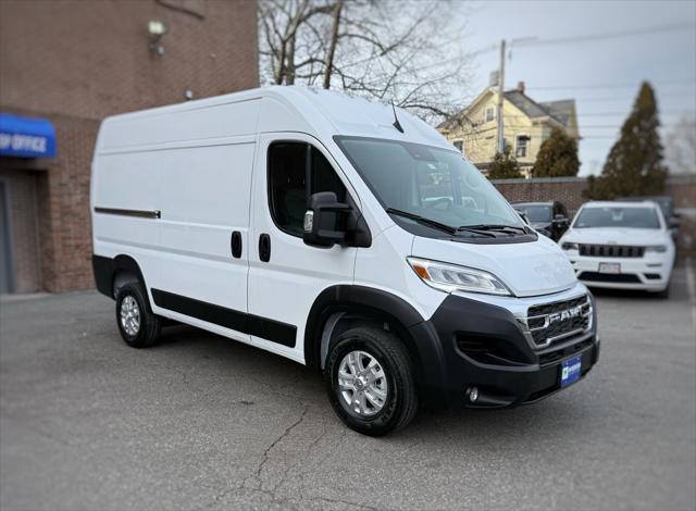 2026 Ram ProMaster Cargo Van SLT