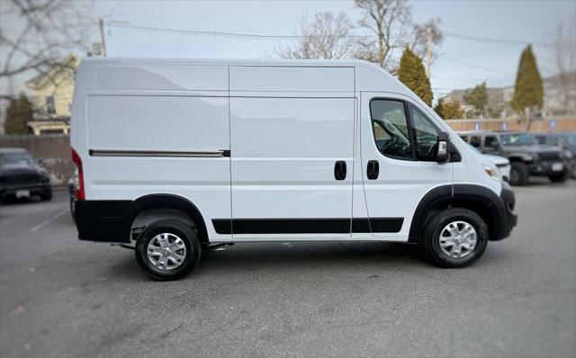 2026 Ram ProMaster Cargo Van SLT